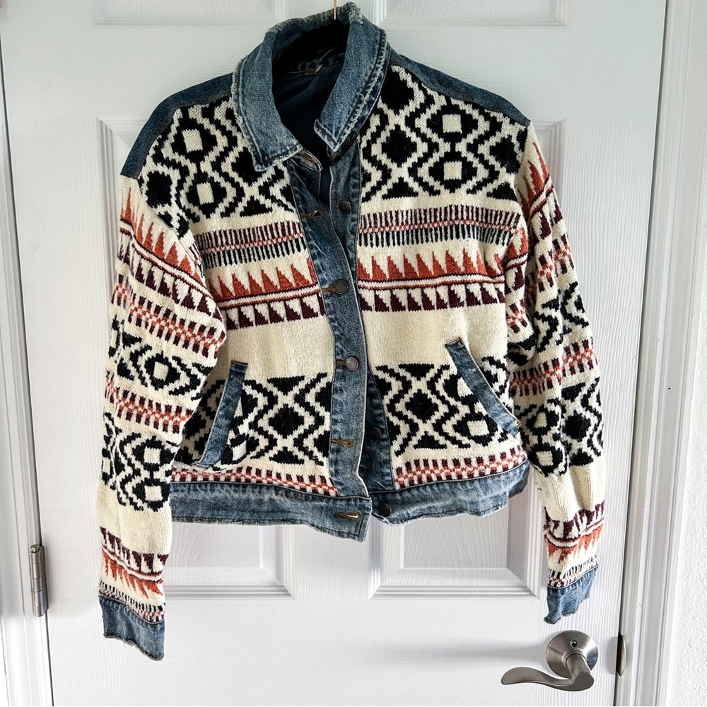FREE PEOPLE GEOMETRIC PRINT JEAN JACKET